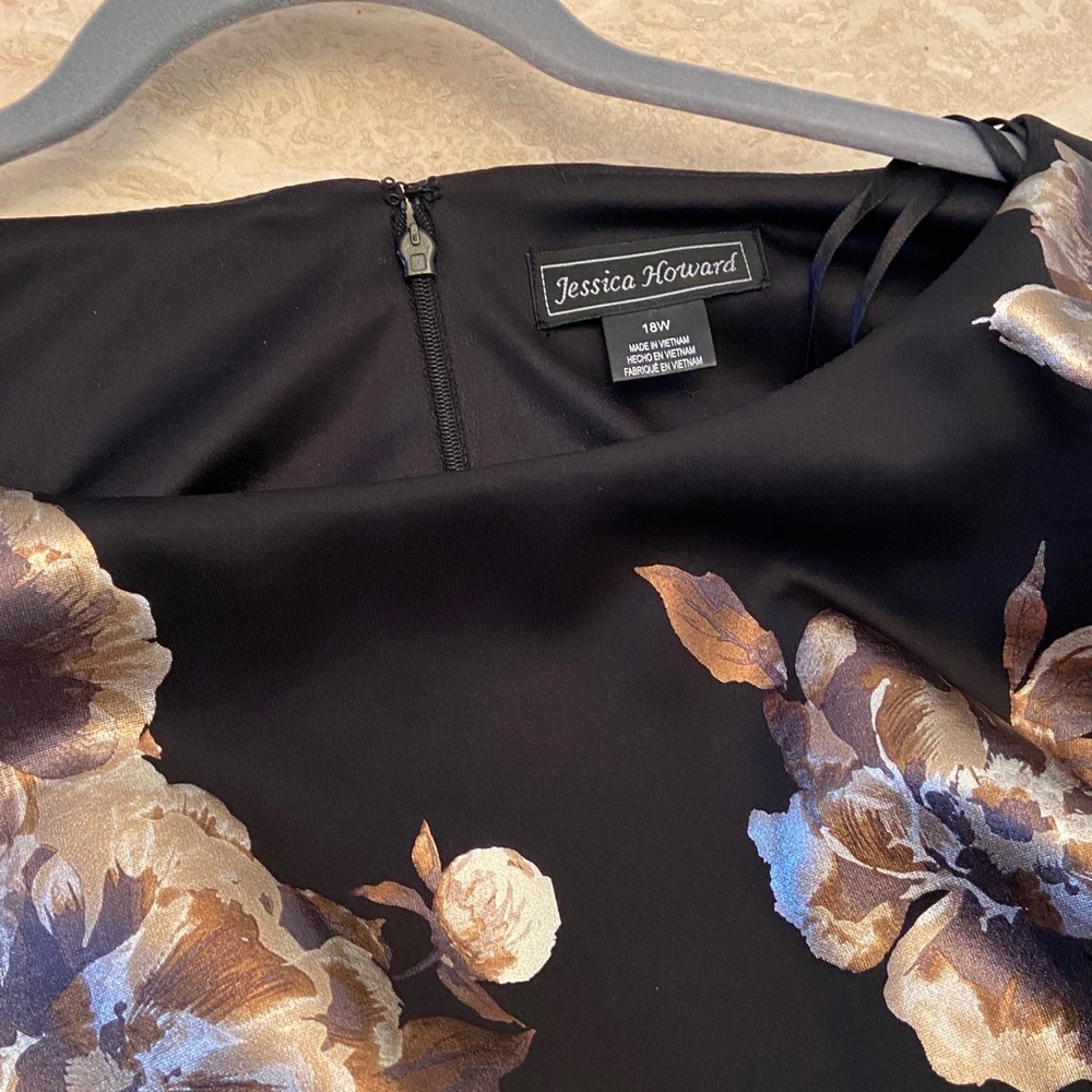 COPY - Jessica Howard Metallic Print Dress